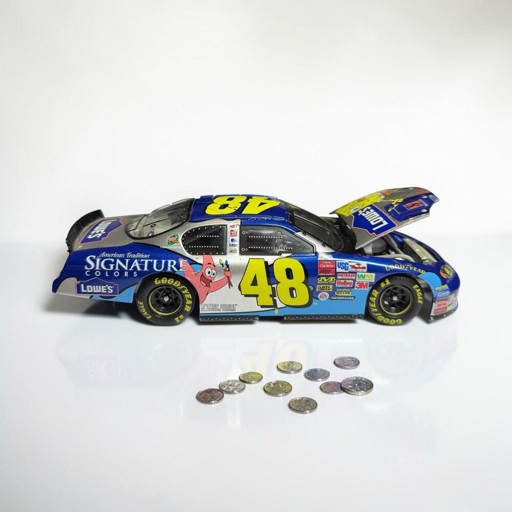 Jimmie Johnson #48 Spongebob Lowe's 2003 Monte Carlo 1:24 Diecast Bank No Box
